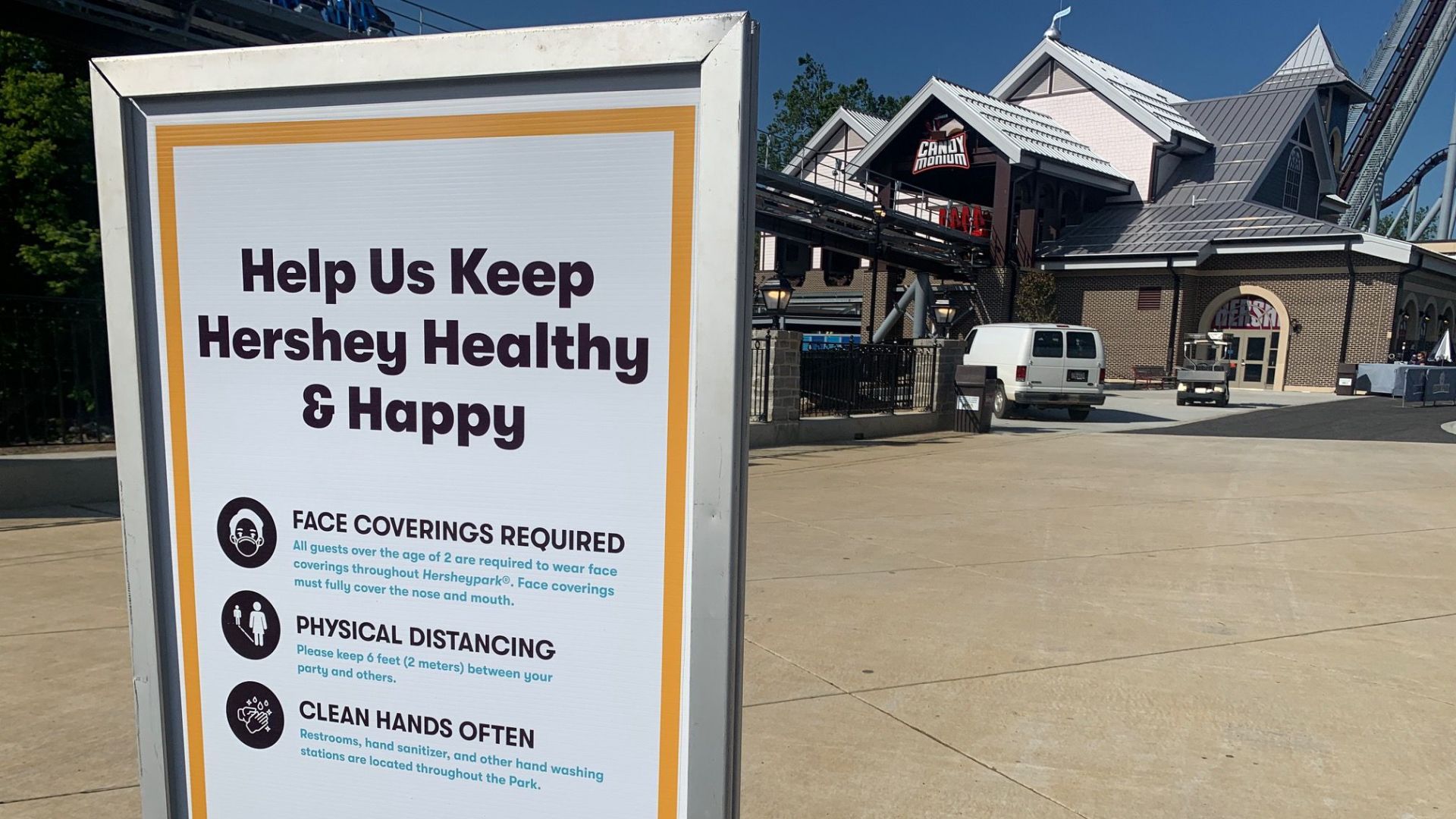Hersheypark COVID-19 - coronavirus sign